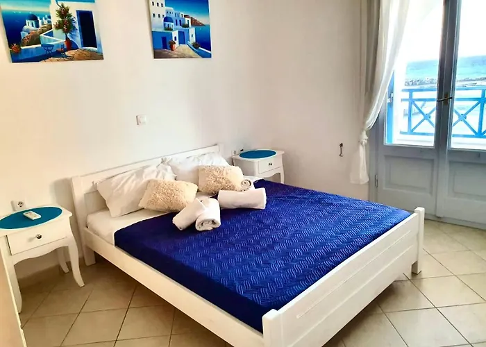 Rodothea And Adams On The Beach, Santorini Apartmán