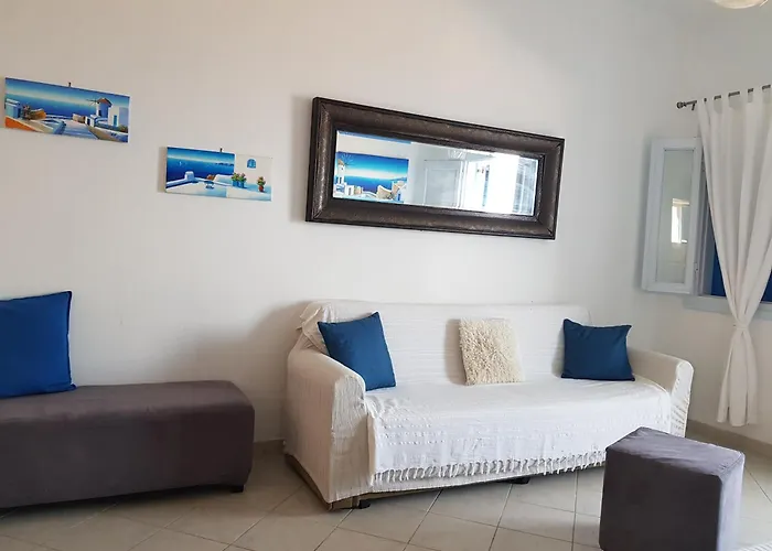 Rodothea And Adams On The Beach, Santorini Appartement *