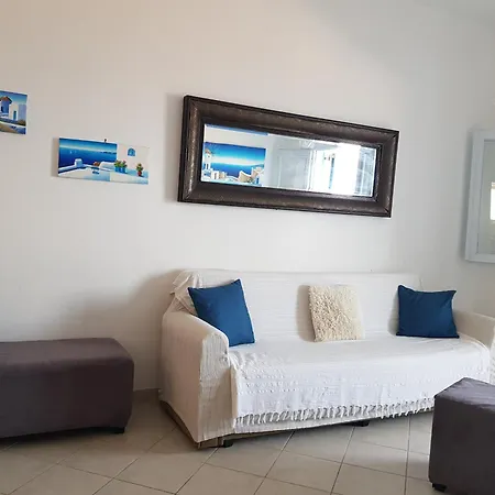 Rodothea And Adams On The Beach, Santorini Apartament *