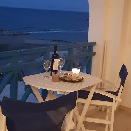 Rodothea And Adams On The Beach, Santorini * Монолитос