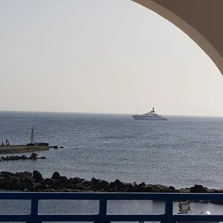 Rodothea And Adams On The Beach, Santorini Монолитос