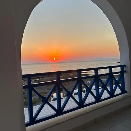 Rodothea And Adams On The Beach, Santorini Апартаменты Монолитос