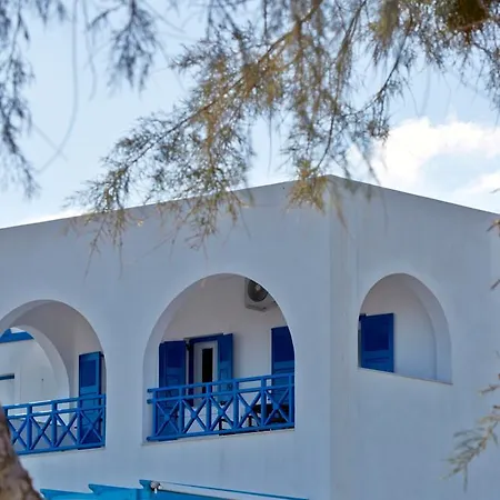 Апартаменты Rodothea And Adams On The Beach, Santorini Монолитос