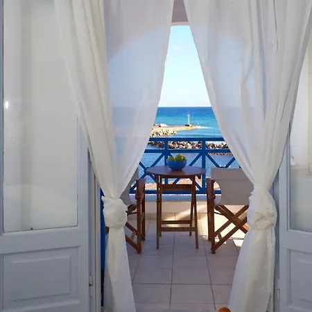 Rodothea And Adams On The Beach, Santorini Apartment *