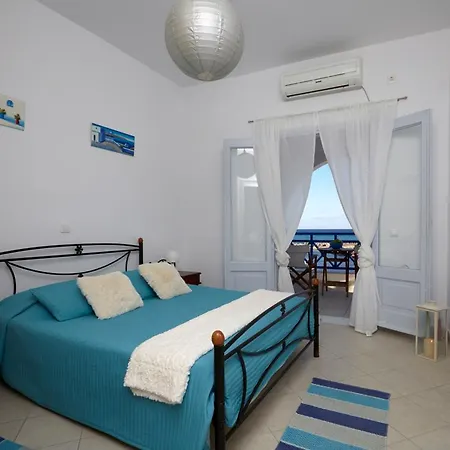 Апартаменты Rodothea And Adams On The Beach, Santorini