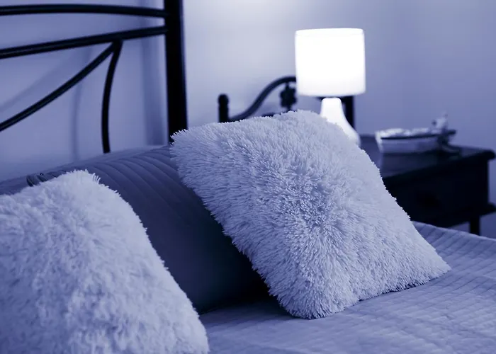 Rodothea And Adams On The Beach, Santorini * מונוליתוס