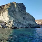 Rodothea And Adams On The Beach, Santorini Apartamento *