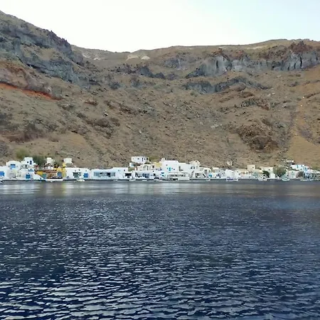 아파트 Rodothea And Adams On The Beach, Santorini *